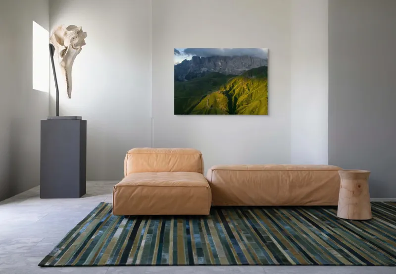 Tablou Canvas, "Lumina de seară în munți verzi", Nor, Munți, Pante, Drumul, Umbre, Apus, Verdeață, Peisaj, Măreție, Răsărit, 100 x 70 cm – poza 7