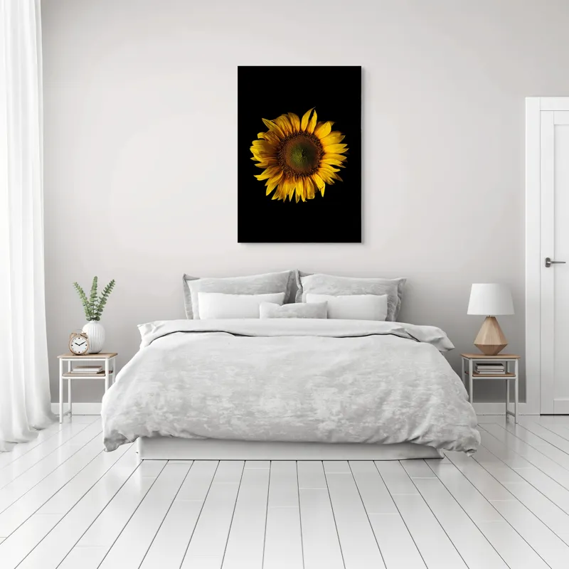 Tablou Canvas, "Floarea soarelui în întuneric total", Floare, Soare, Galben, Luminozitate, Simetrie, Natură, Contrast, Petale, Frumusețe, Simplificare, 70 x 100 cm – poza 3