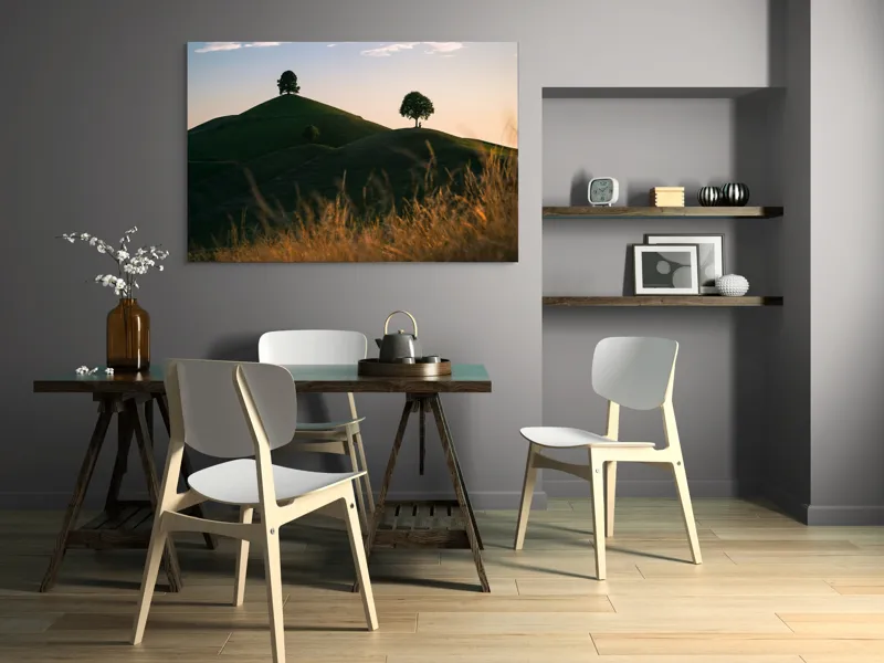 Tablou Canvas, "Dealuri mângâiate de lumină blândă", Apus, Dealuri, Solitar, Copaci, Peisaj, Calm, Natură, Siluetă, 150 x 100 cm – poza 5