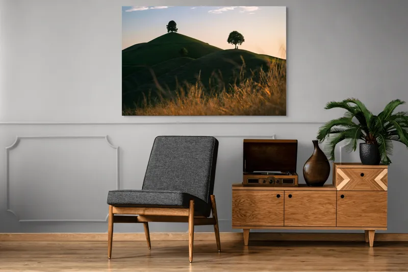Tablou Canvas, "Dealuri mângâiate de lumină blândă", Apus, Dealuri, Solitar, Copaci, Peisaj, Calm, Natură, Siluetă, 150 x 100 cm – poza 8