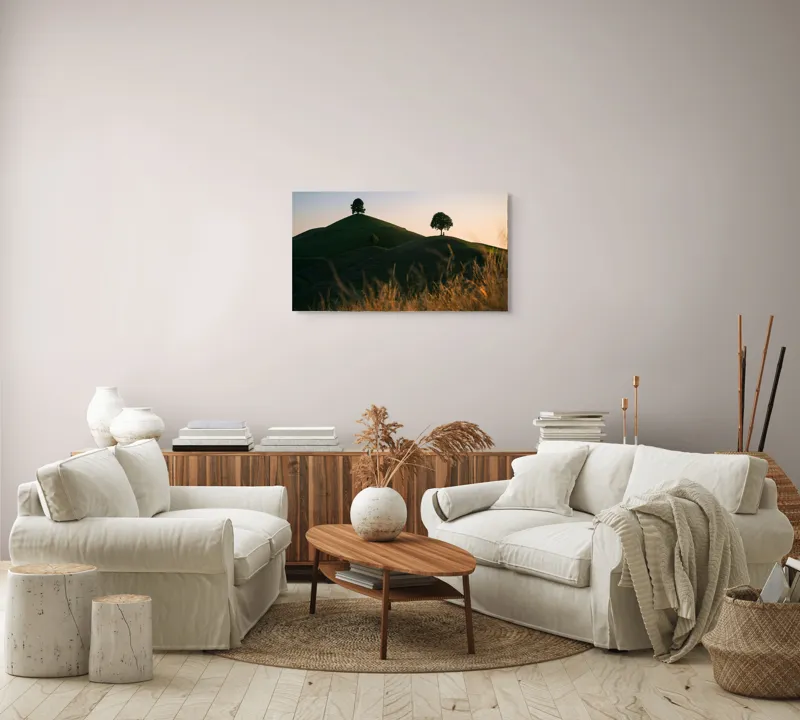 Tablou Canvas, "Dealuri mângâiate de lumină blândă", Apus, Dealuri, Solitar, Copaci, Peisaj, Calm, Natură, Siluetă, 90 x 50 cm – poza 4