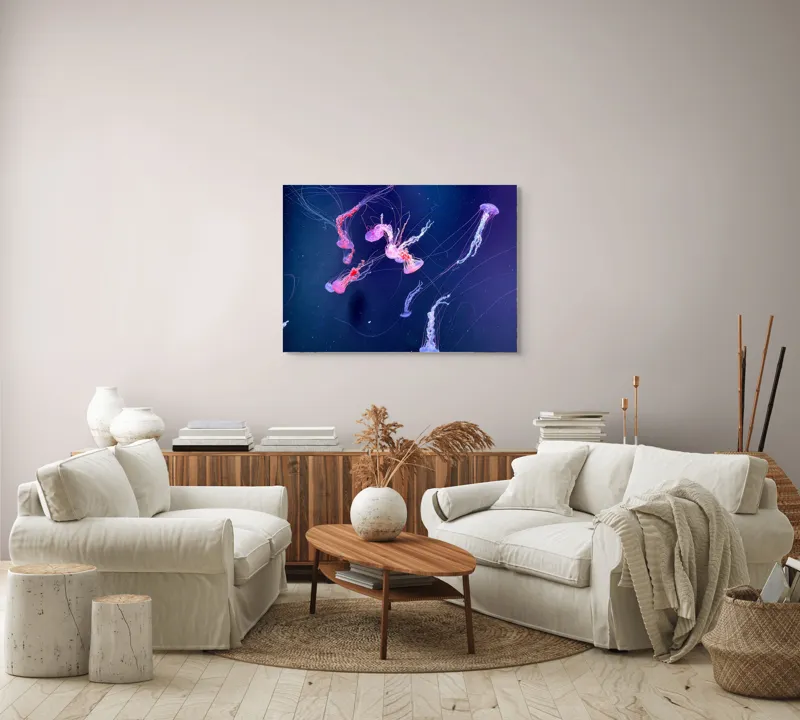 Tablou Canvas, "Dansul grațios al meduzelor colorate", Jeleuri, Strălucire, Acvatic, Fascinație, Albastru, Mister, Mișcare, Grație, Înflorire, Ocean., 100 x 70 cm – poza 3