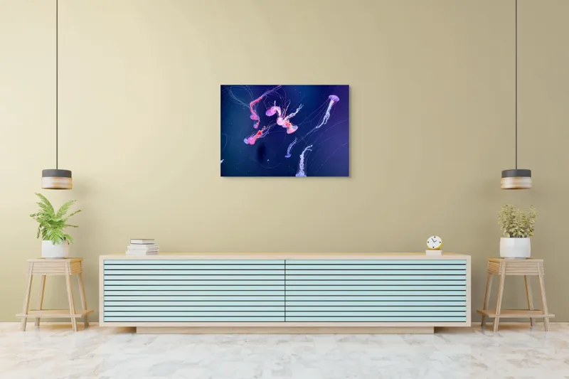 Tablou Canvas, "Dansul grațios al meduzelor colorate", Jeleuri, Strălucire, Acvatic, Fascinație, Albastru, Mister, Mișcare, Grație, Înflorire, Ocean., 100 x 70 cm – poza 4