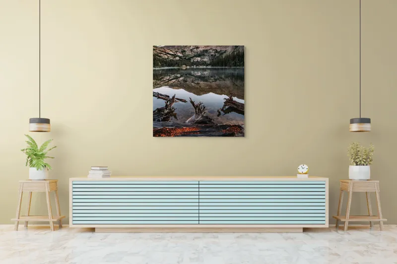 Tablou Canvas, "Reflexiile muntelui în lac liniștit", Reflecție, Măreție, Natură, Tranquilitate, Munți, Liniște, Frumusețe, Lemn, Apus, Apă, Sălbăticie, Peisaj, 100 x 100 cm – poza 5