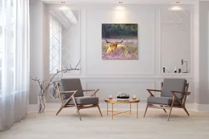 Tablou Canvas, "Vacă din Highlands printre flori mov", 100 x 100 cm – poza 7