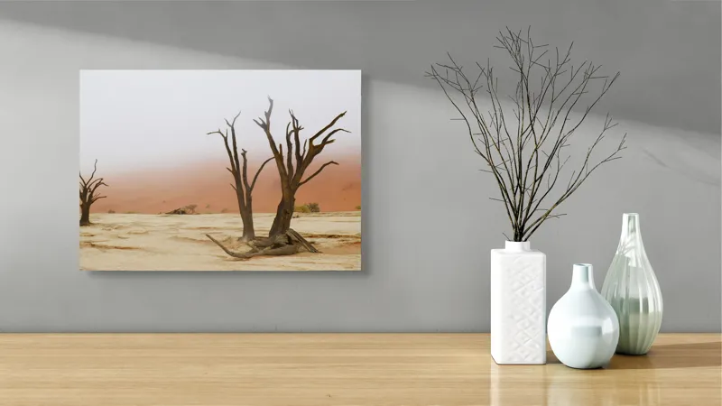 Tablou Canvas, "Pustietatea tăcută a deșertului arid", Ariditate, Deșert, Copaci, Solitudine, Ceață, Peisaj, Natură, 54 x 39 cm – poza 3
