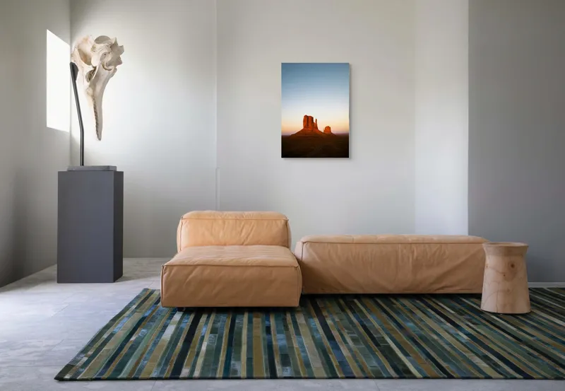 Tablou Canvas, "Monumentele din deșert la apus", Pitoreasca, Serpuitoare, Grandioasă, Roșietică, Solitară, Aridă, Majestuoasă, Infinită, Strălucitoare, Răsărit, Monumentală, 50 x 70 cm – poza 7