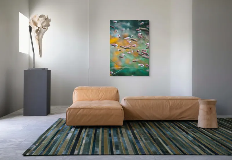 Tablou Canvas, "Dansul delicat al florilor în vânt", Flori, Verde, Roz, Peisaj, Natural, Blândețe, Estetică, Primăvară, Frumusețe, Natură, 70 x 100 cm – poza 7