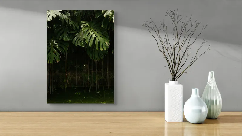 Tablou Canvas, "Monstera în lumina liniștită a pădurii", Frunze, Liane, Umbre, Verde, Jungle, Mister, Tropical, Răcoare, 39 x 54 cm – poza 4