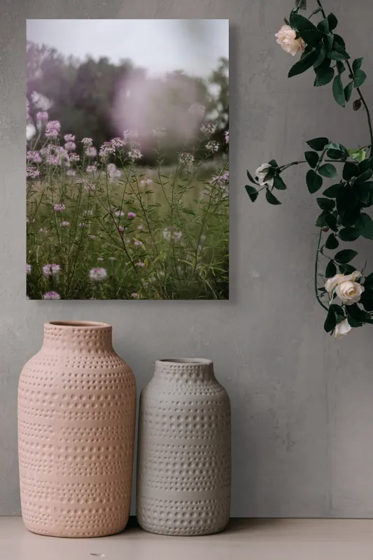 Tablou Canvas, "Dansul florilor în adierea vântului", Flori, Roz, Câmp, Verdeață, Cer, Copaci, Primăvară, Natură, Delicat, Seninătate, 39 x 54 cm – poza 6