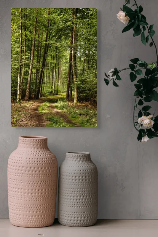 Tablou Canvas, "Cărare prin pădurea liniștită de vară", Pădure, Potecă, Copaci, Lumină, Frunze, Natură, Verde, Tranquilitate, 39 x 54 cm – poza 6