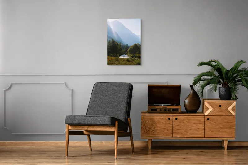 Tablou Canvas, "Râul strălucind printre munți majestoși", Munți, Râu, Copaci, Lumină, Cer, Natură, Pădure, Vârfuri, Verdeață, Peisaj, 50 x 70 cm – poza 8