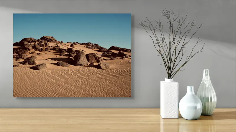 Tablou Canvas, "Roci solitare în pustiu nesfârșit", Piatră, Nisip, Dune, Cer, Pustiu, Valuri, Uscat, Cald, Natură, Peisaj, 70 x 50 cm – poza 3