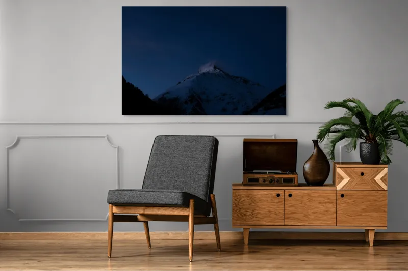 Tablou Canvas, "Vârful montan luminat de amurg", Munți, Întuneric, Vârf, Zăpadă, Cer, Noapte, Răcoare, Mister, Liniște., 150 x 100 cm – poza 8
