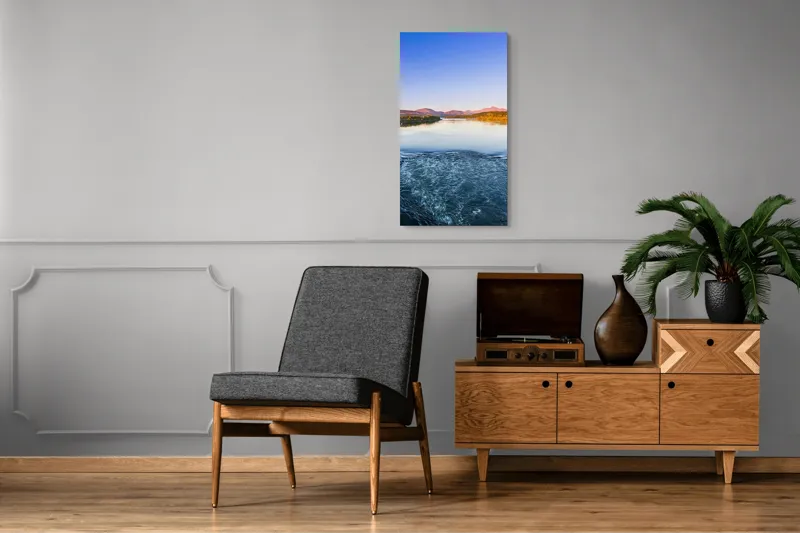 Tablou Canvas, "Răsărit pe lacul liniștit albastru", Cer, Munți, Râu, Reflexie, Apus, Peisaj, Natură, Valuri, Orizont, Calm., 50 x 90 cm – poza 8