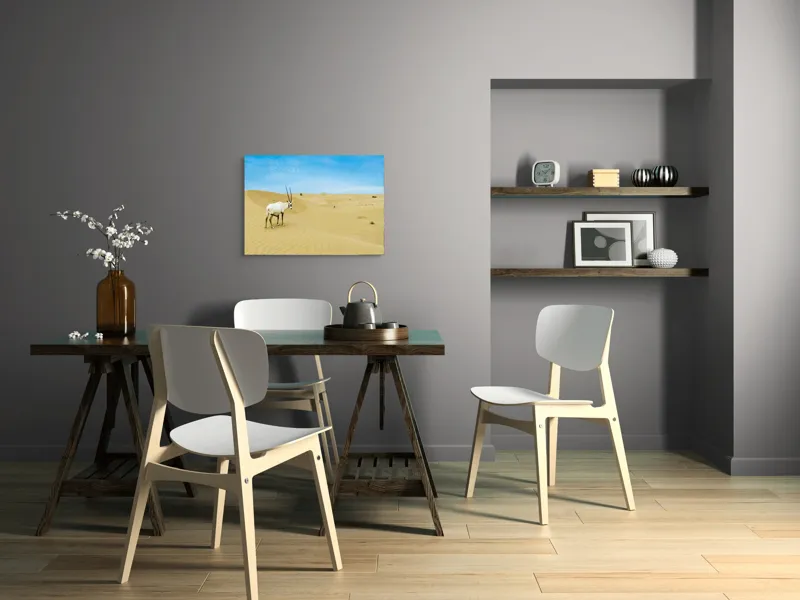 Tablou Canvas, "Oryx singur în deșertul nesfârșit", Antilopă, Deșert, Dune, Cer, Solitudine, Calm, Natură, Zare, Puritate, Armonie, 70 x 50 cm – poza 5