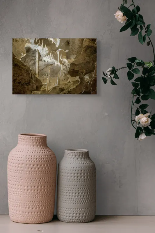 Tablou Canvas, "Misterele unei peșteri ancestrale", Stalactite, Stalagmite, Calcar, Caverna, Lumina, Umbre, Texturi, Forme, 39 x 26 cm – poza 4