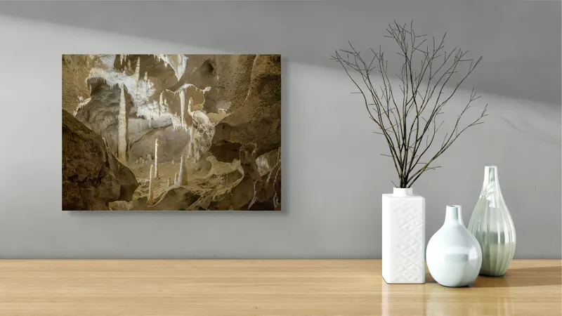 Tablou Canvas, "Misterele unei peșteri ancestrale", Stalactite, Stalagmite, Calcar, Caverna, Lumina, Umbre, Texturi, Forme, 54 x 39 cm – poza 3