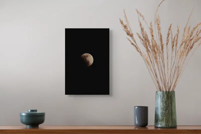 Tablou Canvas, "Umbra lunii pe cerul nopții", Lună, Umbre, Întuneric, Cer, Mister, Noapte, Astronomie, 26 x 39 cm – poza 5