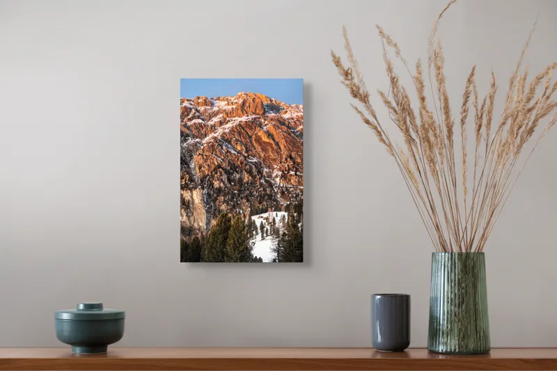 Tablou Canvas, "Răsăritul peste crestele înzăpezite ale muntelui", Apus, Munte, Zăpadă, Brazi, Stâncă, Cer, Lumină, Iarnă, Natură, Contrast, 26 x 39 cm – poza 5