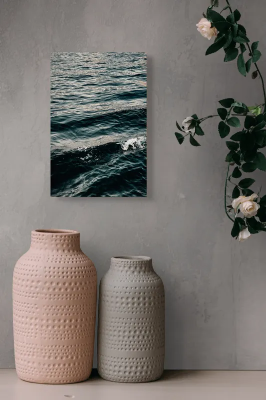 Tablou Canvas, "Valuri în lumina amurgului marin", Ape, Valuri, Reflexii, Texturi, Mișcare, Ocean, Profunzime, Calm., 26 x 39 cm – poza 6