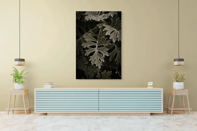 Tablou Canvas, "Frunze de stejar în umbră misterioasă", Frunze, Detaliu, Textură, Contrast, Verde Închis, Forme, Natură, Lumină, Umbră, 100 x 150 cm – poza 4