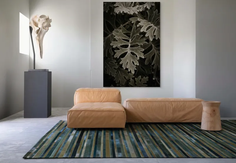 Tablou Canvas, "Frunze de stejar în umbră misterioasă", Frunze, Detaliu, Textură, Contrast, Verde Închis, Forme, Natură, Lumină, Umbră, 100 x 150 cm – poza 7