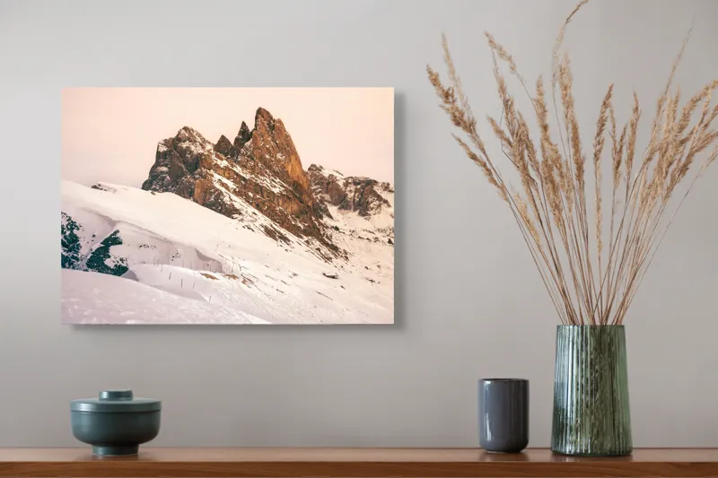 Tablou Canvas, "Munți înzăpeziți sub apus rozaliu", Pictură, Frumusețe, Măreție, Munți, Ninsoare, Majestuos, Peisaj, Tranquilitate, Splendoare, Natură, 54 x 39 cm – poza 4