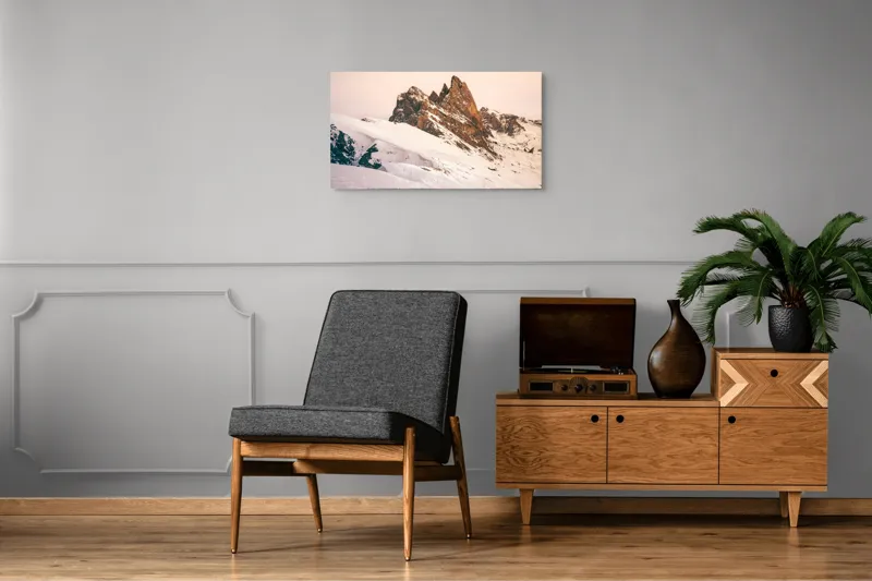 Tablou Canvas, "Munți înzăpeziți sub apus rozaliu", Pictură, Frumusețe, Măreție, Munți, Ninsoare, Majestuos, Peisaj, Tranquilitate, Splendoare, Natură, 90 x 50 cm – poza 6