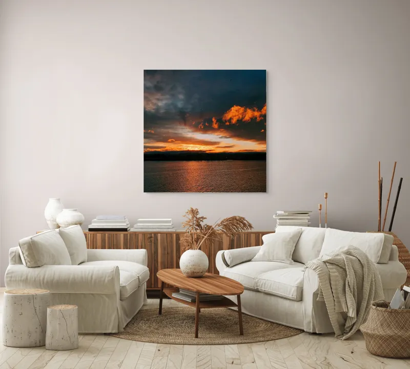 Tablou Canvas, "Apus de soare peste lac liniștit", Cer, Apus, Nori, Reflexii, Lumină, Apă, Orizont, Vibrant, Dramatic, Serenitate, 100 x 100 cm – poza 3