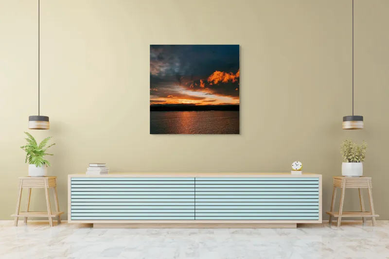 Tablou Canvas, "Apus de soare peste lac liniștit", Cer, Apus, Nori, Reflexii, Lumină, Apă, Orizont, Vibrant, Dramatic, Serenitate, 100 x 100 cm – poza 5