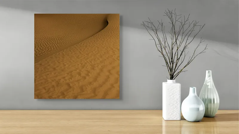 Tablou Canvas, "Ondele de nisip în deșertul vast", Deșert, Nisip, Dune, Valuri, Solitudine, Ariditate, Natură, Linie, Peisaj, Serenitate, 50 x 50 cm – poza 3