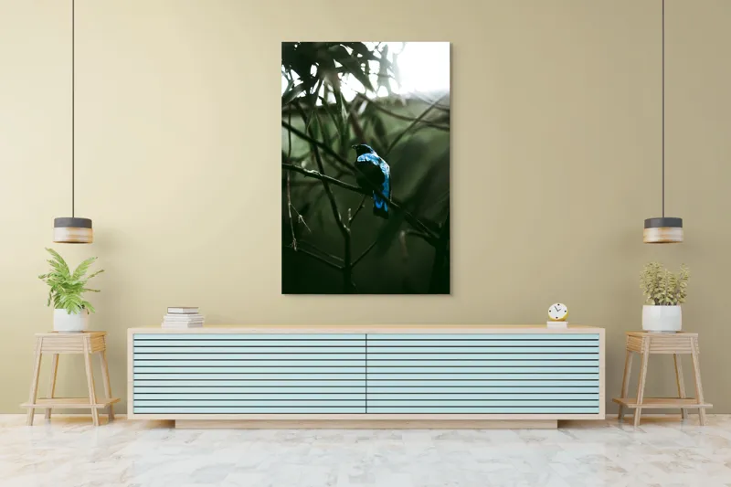 Tablou Canvas, "Pasărea albastră în pădure misterioasă", Pasăre, Albastră, Ramură, Frunze, Siluetă, Lumină, Natural, Exotic, 100 x 150 cm – poza 4