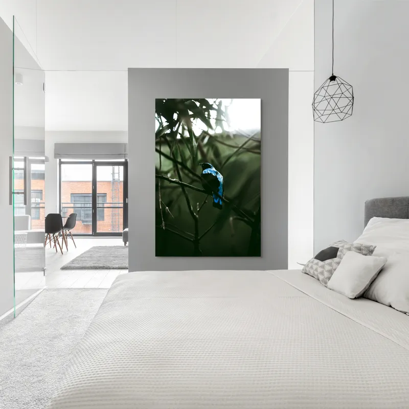 Tablou Canvas, "Pasărea albastră în pădure misterioasă", Pasăre, Albastră, Ramură, Frunze, Siluetă, Lumină, Natural, Exotic, 100 x 150 cm – poza 5