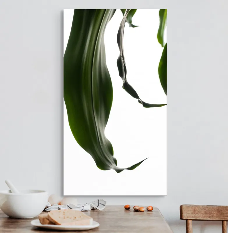 Tablou Canvas, "Frumusețea discretă a frunzelor verzi", Frunze, Verde, Elegante, Fluiditate, Alb, Minimalism, Natură, 50 x 90 cm – poza 3