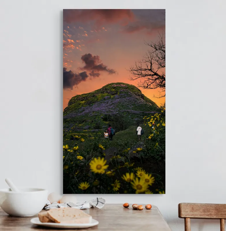 Tablou Canvas, "Magia Naturii în Asfințit de Vară", Flori, Apus, Deal, Nor, Persoane, Natura, Peisaj, Colorat, Cer, Copac., 50 x 90 cm – poza 3