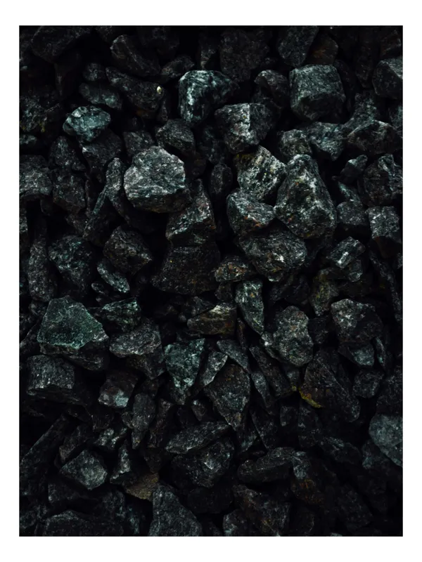 Tablou Canvas, "Pietre Întunecate Îmbrățișând Tăcerea", Pietre, Textură, Întuneric, Mineral, Robust, Natural, Granular, Aspru, 70 x 100 cm