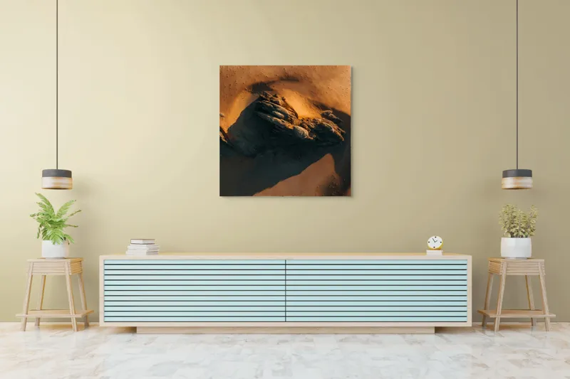 Tablou Canvas, "Misterul stâncii în deșertul auriu", Culoare, Textură, Umbre, Roci, Peisaj, Contrast, Abstract, Natură, 100 x 100 cm – poza 5