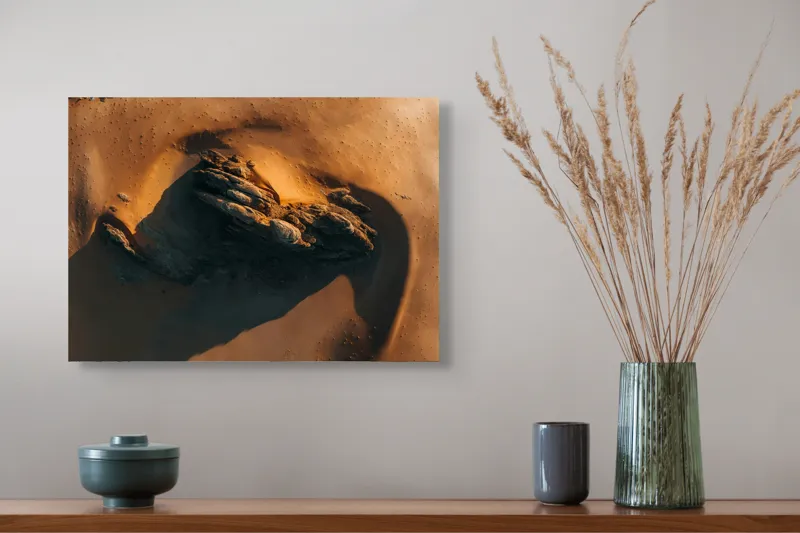 Tablou Canvas, "Misterul stâncii în deșertul auriu", Culoare, Textură, Umbre, Roci, Peisaj, Contrast, Abstract, Natură, 54 x 39 cm – poza 4