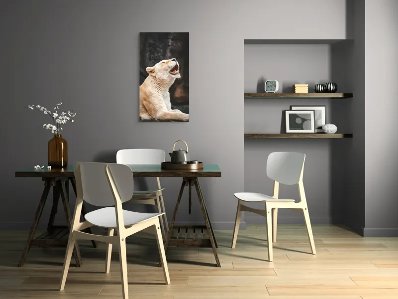 Tablou Canvas, "Leoaica răsunând în amurgul savanei", 50 x 90 cm – poza 4