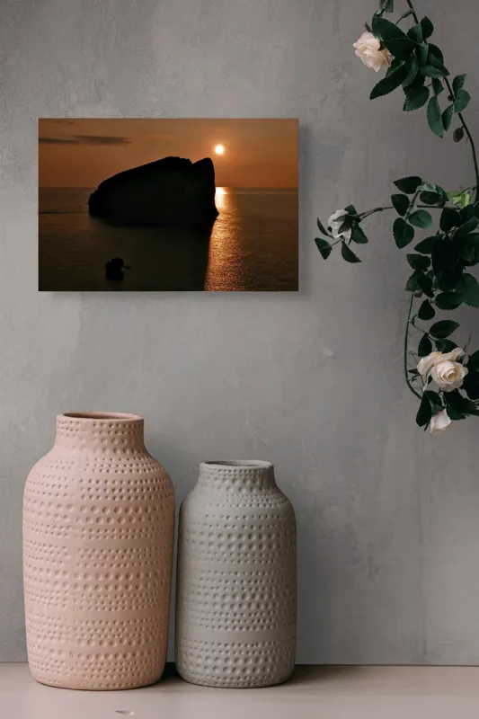 Tablou Canvas, "Silhouette sub apus de soare oceanic", Solitudine, Serenitate, Strălucire, Siluetă, Stâncă, Soare, Sacralitate, Sunet, Sclipire, Scufundare, 39 x 26 cm – poza 4