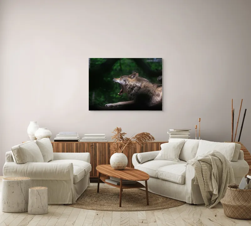 Tablou Canvas, "Lup în sălbăticie căscând liniștit", Lup, Codru, Noapte, Tăcere, Pradă, Frumusețe, Forță, Instinct, Vânătoare, Singurătate, 100 x 70 cm – poza 3