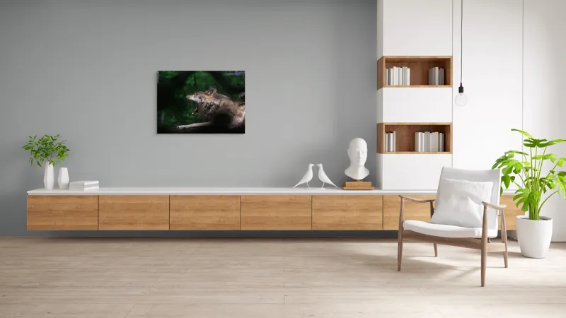 Tablou Canvas, "Lup în sălbăticie căscând liniștit", Lup, Codru, Noapte, Tăcere, Pradă, Frumusețe, Forță, Instinct, Vânătoare, Singurătate, 100 x 70 cm – poza 6