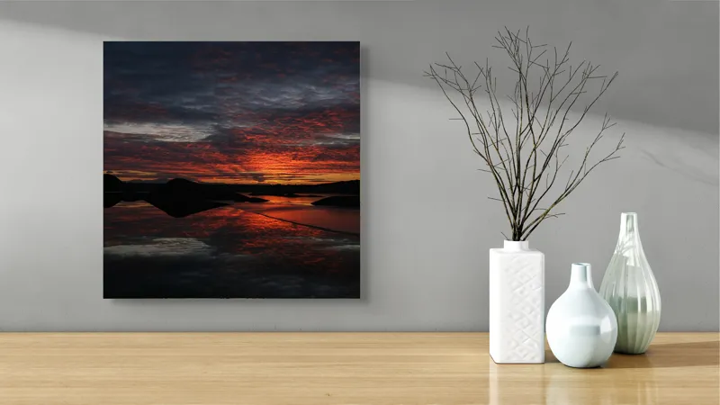 Tablou Canvas, "Reflexia cerului la apusul focos", Apus, Reflecție, Siluete, Apă, Nori, Roșu, Negru, Cer, Natură, Calm., 50 x 50 cm – poza 3