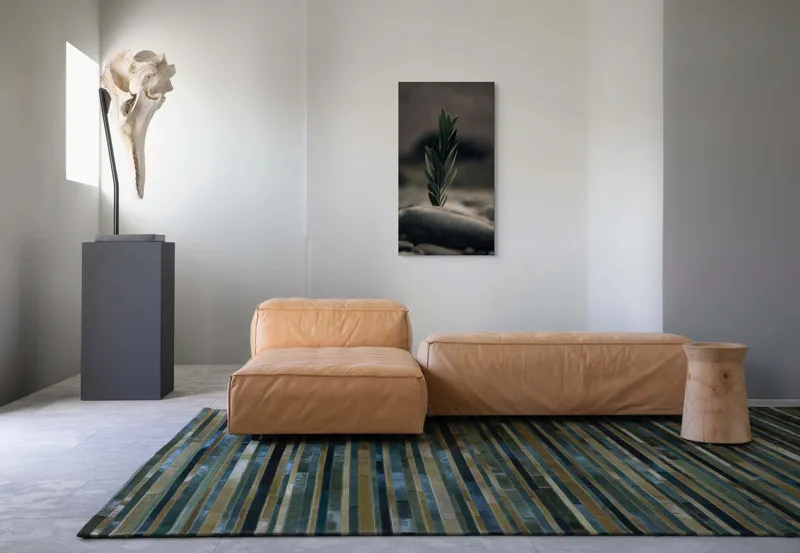 Tablou Canvas, "Tăria vieții într-un loc sterp", Frunza, Piatra, Tandrețe, Natură, Echilibru, Verde, Solitudine, Creștere, 50 x 90 cm – poza 5