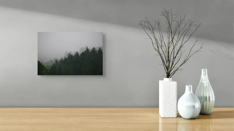 Tablou Canvas, "Misterul pădurii în ceață densă", Ceață, Arbori, Verde, Pădure, Mister, Liniște, Natură, Calm, Vânt, Umbră, 39 x 26 cm – poza 8