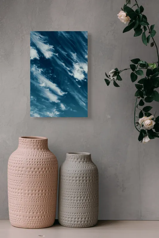 Tablou Canvas, "Norii dansând pe cer senin", Norii, Cer, Albastru, Eteric, Linie, Mișcare, Vaporos, Calm, Curgător, Aerian., 26 x 39 cm – poza 6