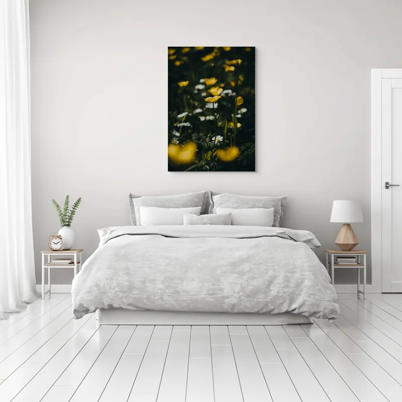 Tablou Canvas, "Lumina tandră a florilor galbene", Flori, Galbene, Albe, Petale, Natură, Verdeață, Delicatețe, Aproape, Îngrijire, Contrast, Luminozitate, 70 x 100 cm – poza 3