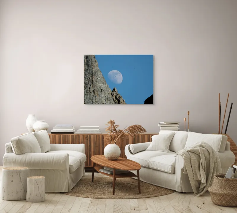 Tablou Canvas, "Luna printre vârfurile muntelui stâncos", Rocă, Lună, Păsări, Cer, Albastru, 100 x 70 cm – poza 3