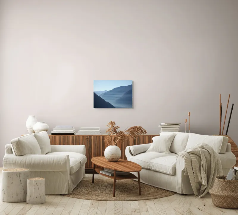 Tablou Canvas, "Unde munții întâlnesc cerul dimineața", Munți, Vale, Ceață, Răsărit, Lumină, Siluetă, Calm, Serenitate, 54 x 39 cm – poza 5